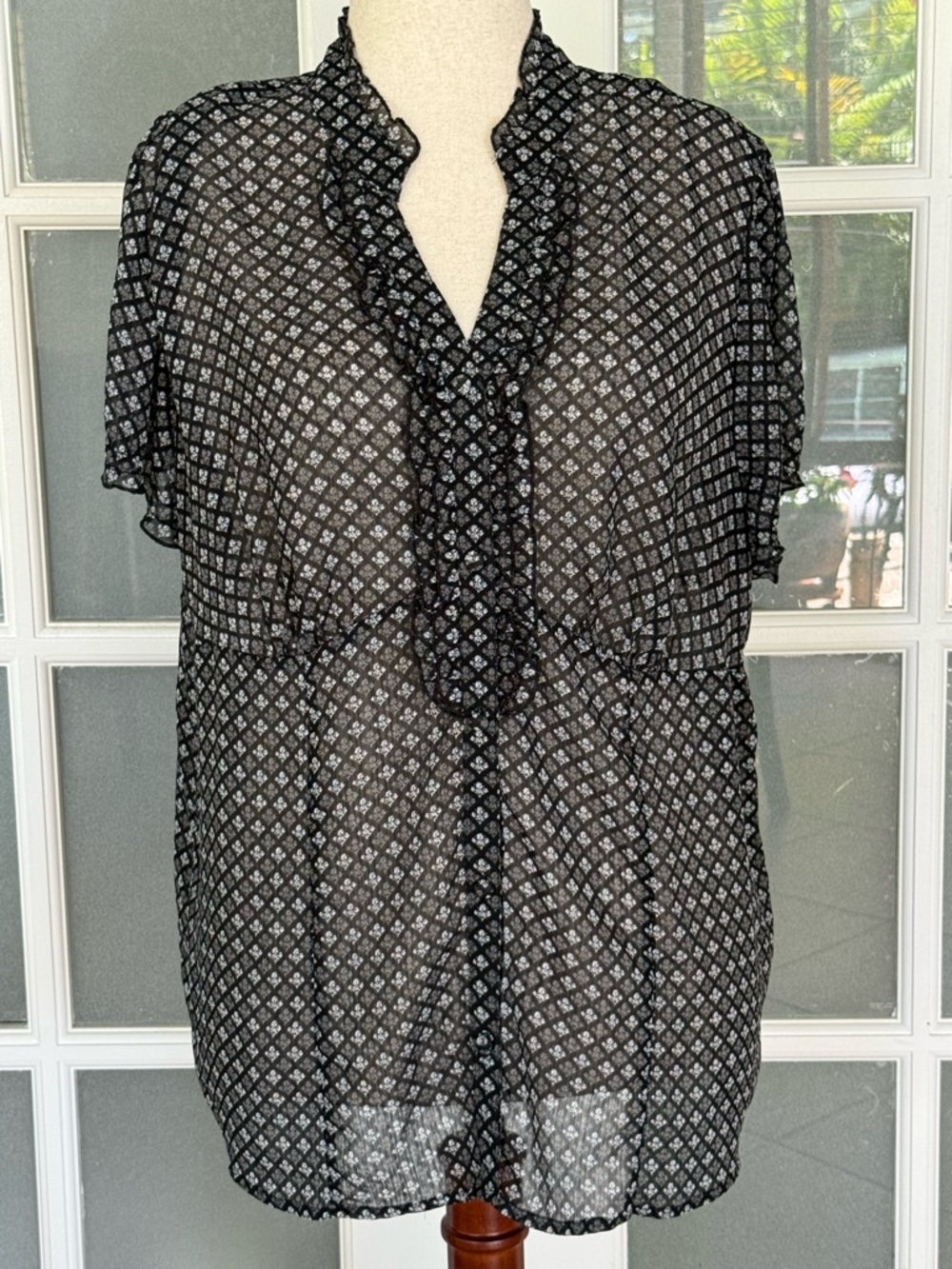 Lane Bryant 18/20 Sheer Ruffle Blouse Top